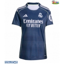 Real Madrid David Alaba #4 Bortedrakt Dame 2025-26 Kortermet